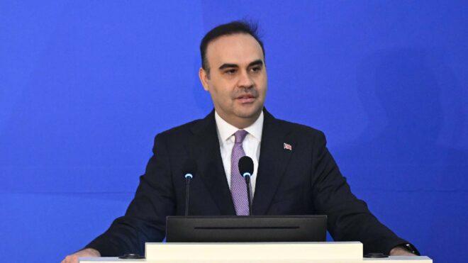 Bakan Kacır, otomotiv sektörü hakkında açıklamalarda bulundu